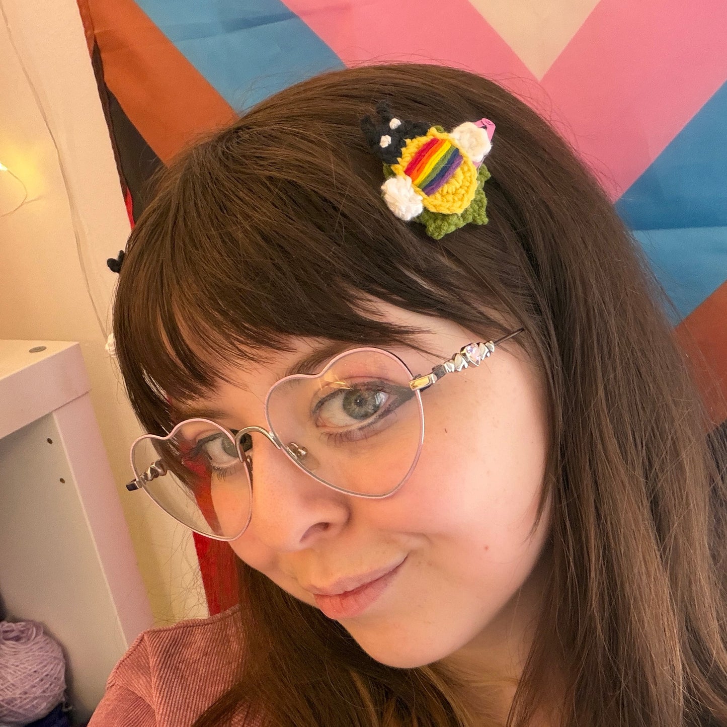 PrideBee Clips
